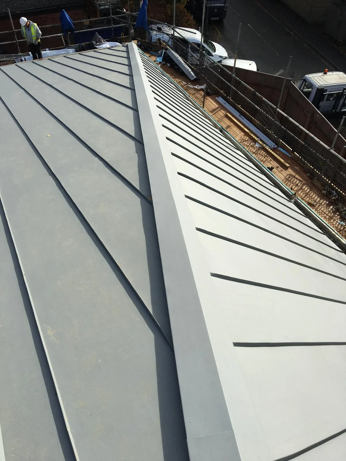 Centru Comercial Woking — Zinc — imagine 3