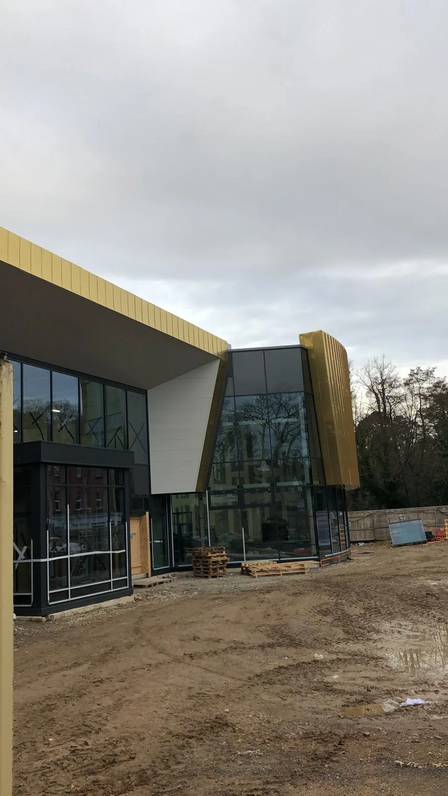 Places Leisure Camberley — Surrey — imagine 1